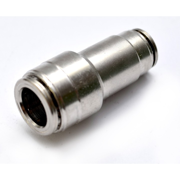 Giunzione Tubo ridotta 3/8" - 1/2" - ottone nichelato